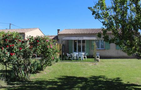 G&icirc;te n&deg;G11199 Peyruis - Alpes-de-Haute-Provence - photo
