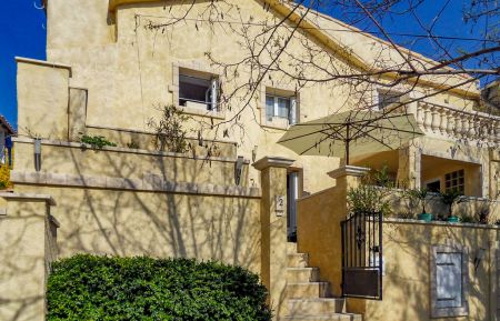 G&icirc;te n&deg;G11461 Puimichel - Alpes-de-Haute-Provence - photo