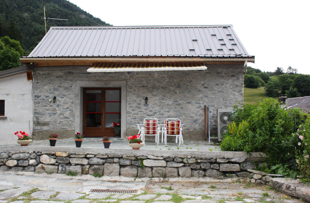 photo 0
