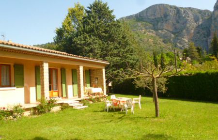 G&icirc;te n&deg;G32235 Moustiers-Sainte-Marie - Alpes-de-Haute-Provence - photo