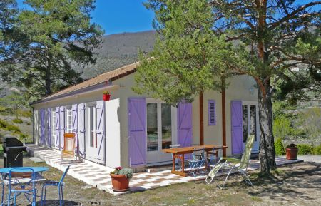 G&icirc;te n&deg;G33189 Entrevaux - Alpes-de-Haute-Provence - photo