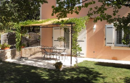 G&icirc;te n&deg;G32282 Moustiers-Sainte-Marie - Alpes-de-Haute-Provence - photo