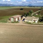 Vue a&eacute;rienne de la campagne
B&acirc;timent de gauche: grange de Lure et derri&egrave;re grange du Verdon