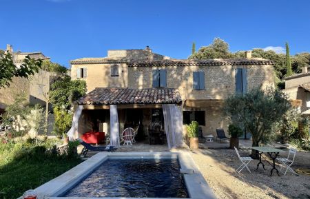 G&icirc;te n&deg;G14487 Simiane-la-Rotonde - Alpes-de-Haute-Provence - photo