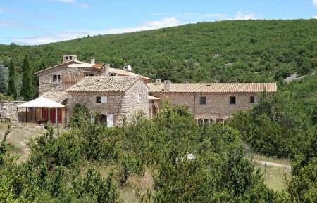 G&icirc;te n&deg;G14500 Simiane-la-Rotonde - Alpes-de-Haute-Provence - photo