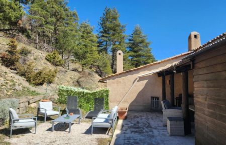 G&icirc;te n&deg;G33213 Soleilhas - Alpes-de-Haute-Provence - photo