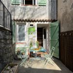 Entr&eacute;e du g&icirc;te 
