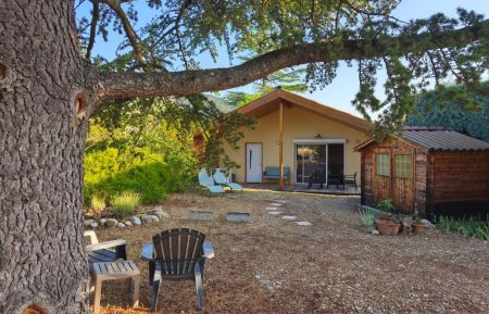 G&icirc;te n&deg;G11457 Mirabeau - Alpes-de-Haute-Provence - Le g&icirc;te et son espace privatif, sans vis &agrave; vis