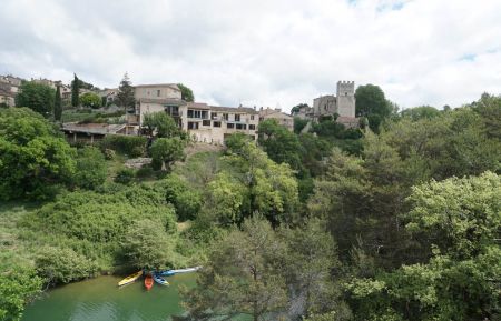 G&icirc;te n&deg;G32205 Esparron-de-Verdon - Alpes-de-Haute-Provence - photo
