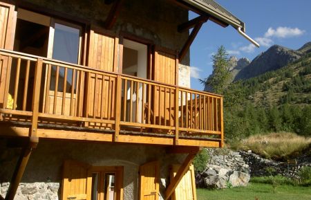 G&icirc;te n&deg;10453 Le Mon&ecirc;tier-les-Bains - Hautes-Alpes - photo