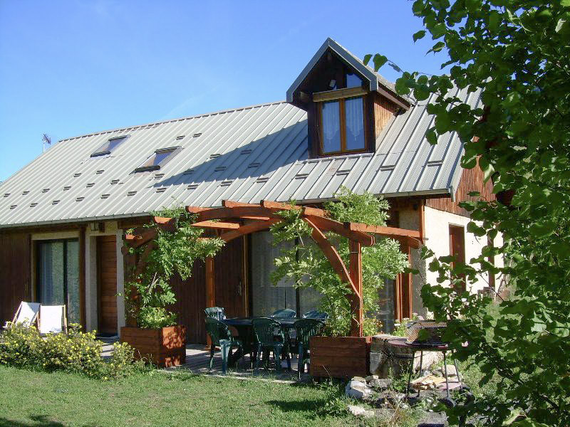 photo 0