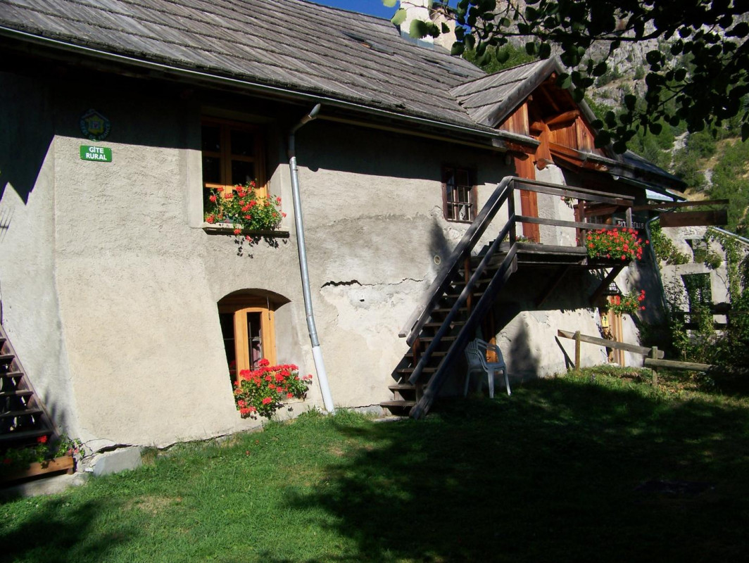 photo 0