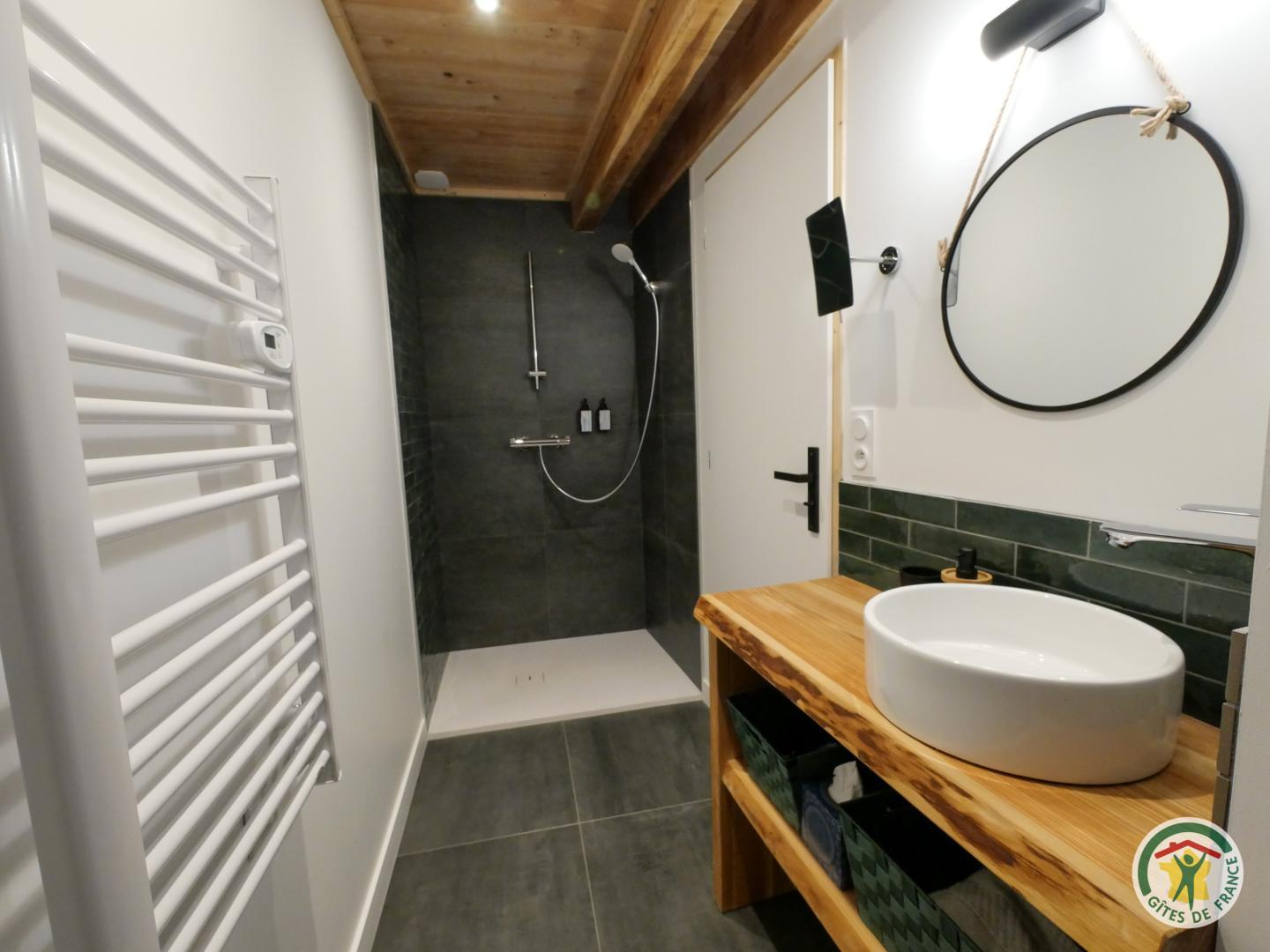 Salle d'eau-wc privative photo 27