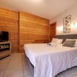 chambre-d-hotes - Les Clarines Perce-Neige Spa Vue montagne - ST-JACQUES-EN-VALGAUDEMAR - Hautes-Alpes