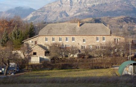 G&icirc;te n&deg;5440 Chabottes - Hautes-Alpes - photo