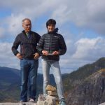 Bernard,guide de montagne,g&eacute;rant d'1 magasin sport
Pascale,infirmi&egrave;re &agrave; l'h&ocirc;pital de Brian&ccedil;on