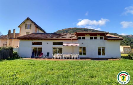 G&icirc;te n&deg;G113006 Die - Dr&ocirc;me - photo