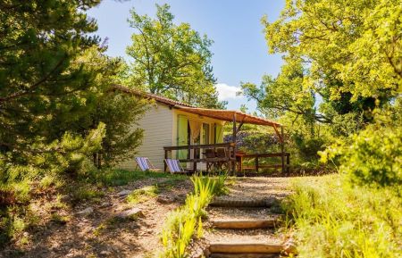 Arrivée au chalet Chalet/BungalowG13003 Arpavon - Drôme - Arrivée au chalet