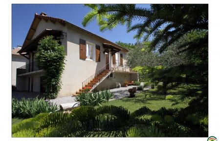 G&icirc;te n&deg;G220001 Nyons - Dr&ocirc;me - photo
