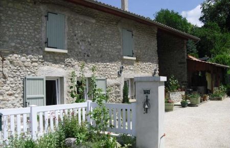 G&icirc;te n&deg;200104 Jarrie - Is&egrave;re - photo