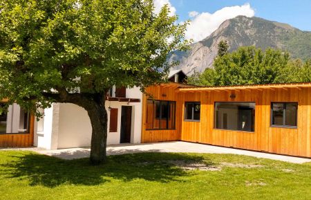 G&icirc;te n&deg;52733 Le Bourg-d'Oisans - Is&egrave;re - photo