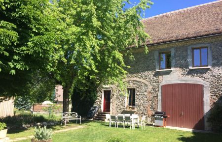 G&icirc;te n&deg;462102 Saint-Th&eacute;offrey - Is&egrave;re - Vue arriv&eacute;e g&icirc;te - Fa&ccedil;ade Sud