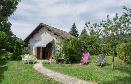 G&icirc;te n&deg;373100 Saint-Cassien - Is&egrave;re - Jardin privatif + ou - 100 m&sup2;