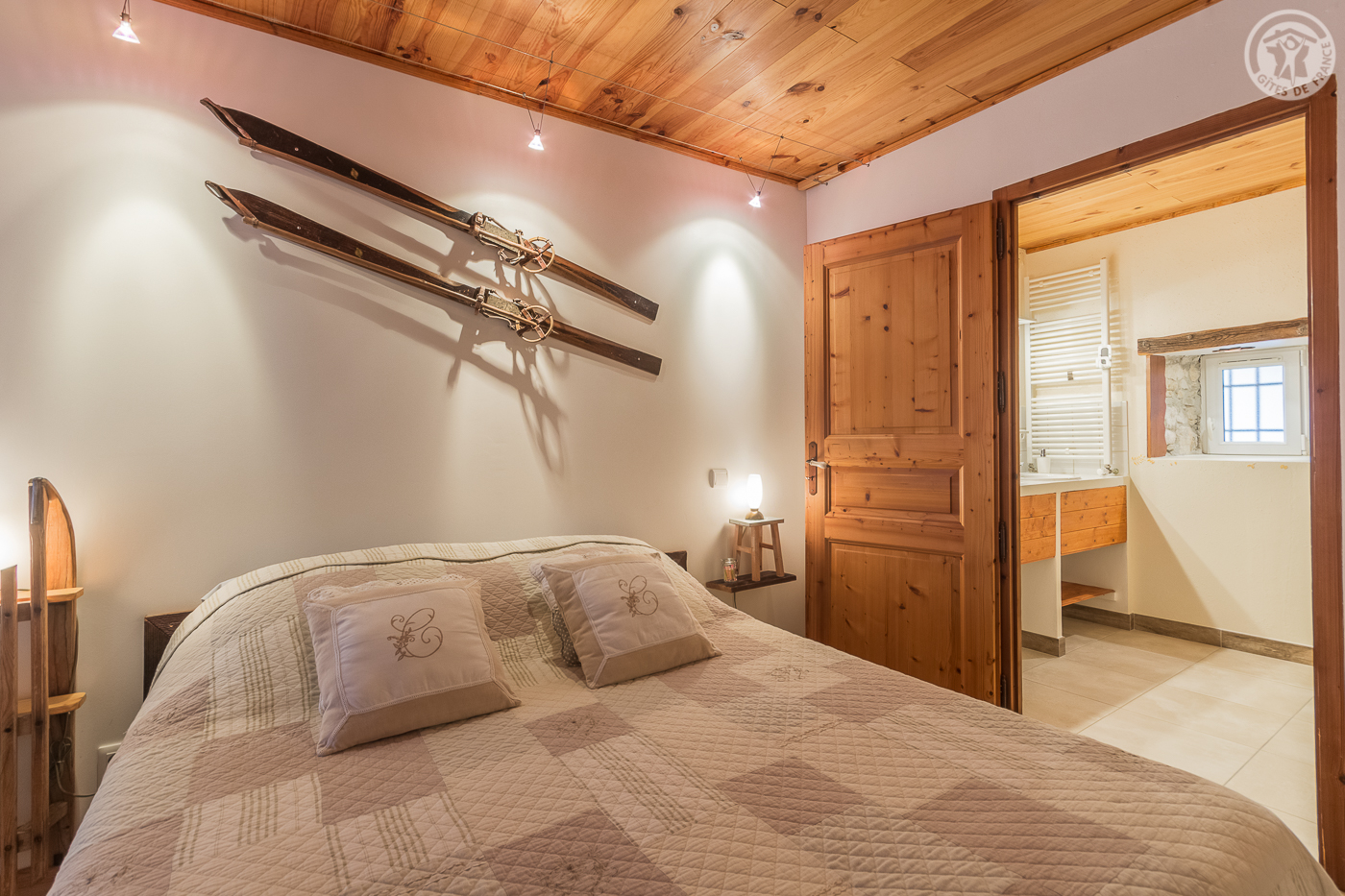 Chambre et SDB La Choupinette photo 3