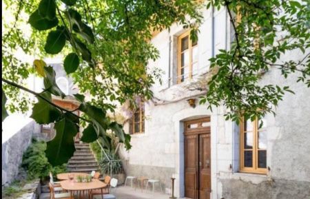 G&icirc;te n&deg;73G105103 Les &Eacute;chelles - Savoie - photo