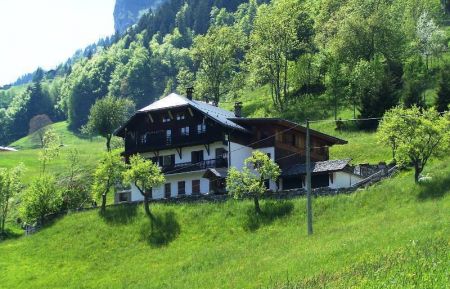 G&icirc;te n&deg;73G262104 Saint-Nicolas-la-Chapelle - Savoie - photo