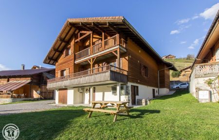 G&icirc;te n&deg;160078 Manigod - Haute-Savoie - photo