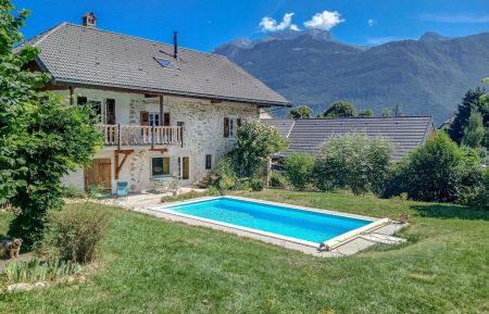 G&icirc;te n&deg;147011 Lathuile - Haute-Savoie - photo